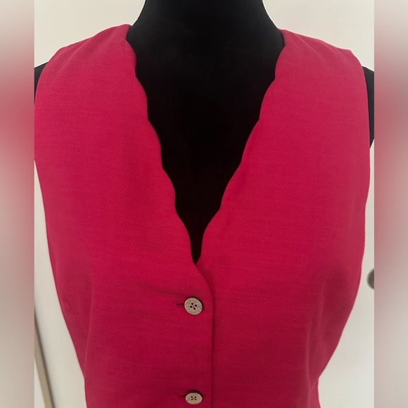 Cupio Blush Pink Scalloped Neck Pink Vest - Size L - NWT - Picture 3 of 7